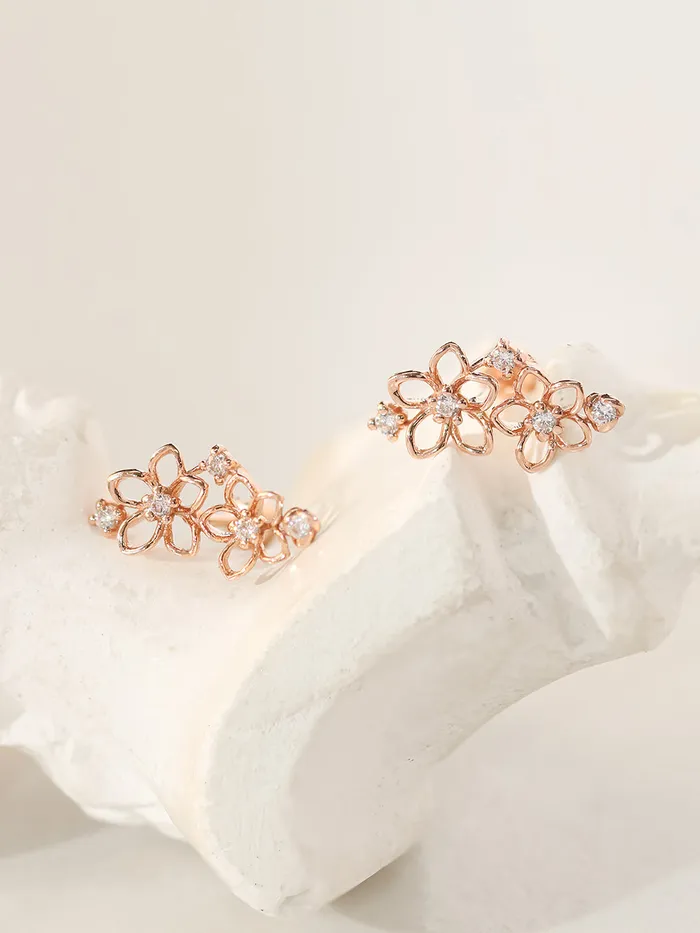 MinimalBijoux 14K Gold Twin Flower Cartilage Earring 20G18G16G Earrings