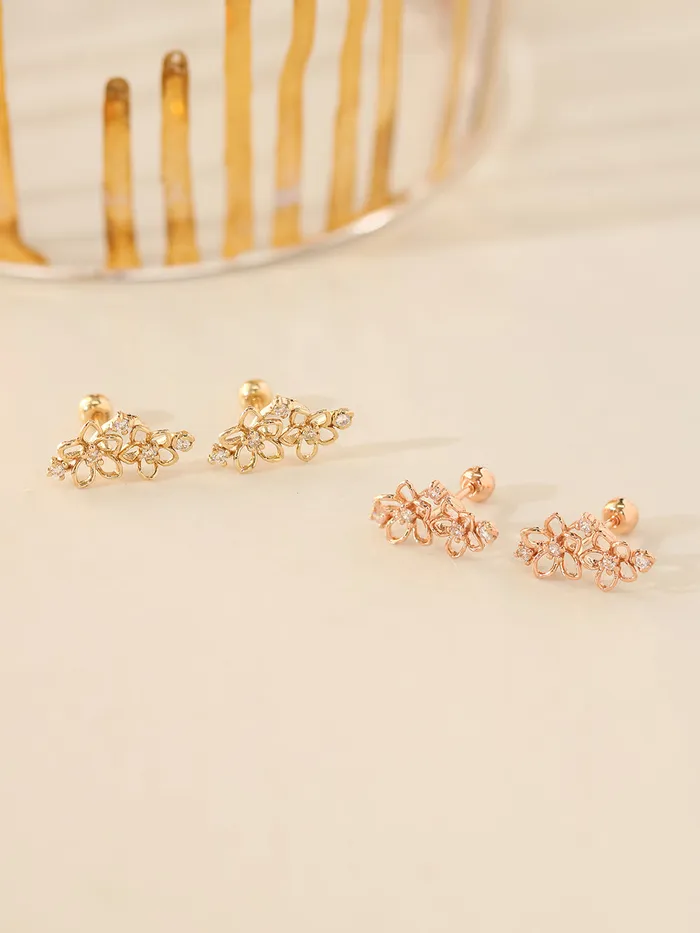 MinimalBijoux 14K Gold Twin Flower Cartilage Earring 20G18G16G Earrings