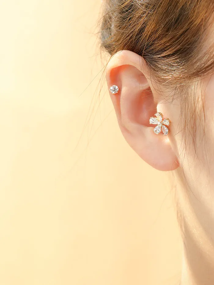 MinimalBijoux Earrings 14K Gold Big Cubic Flower Cartilage Earring 20G18G16G