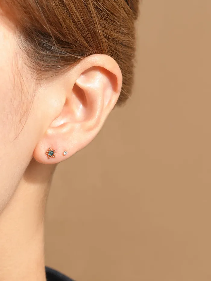 MinimalBijoux Earrings 14K Gold Rough Diamond Dotted Star Cartilage Earring 18G