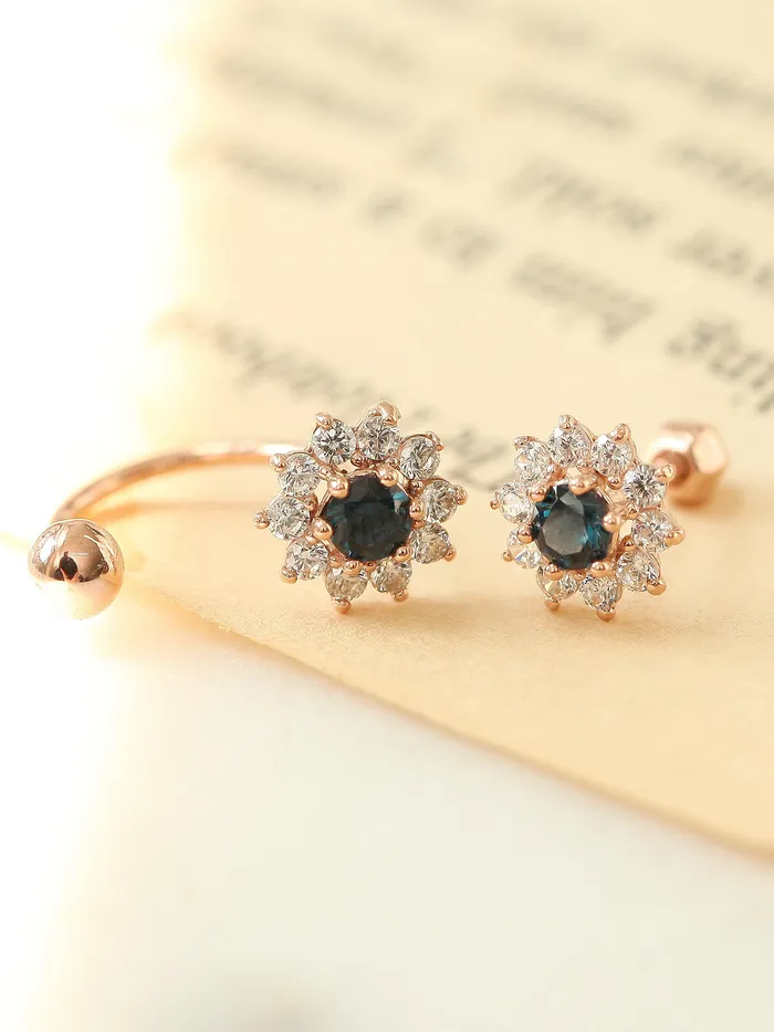 MinimalBijoux Earrings 14K Gold Sun Flower Tragus Piercing 18G16G