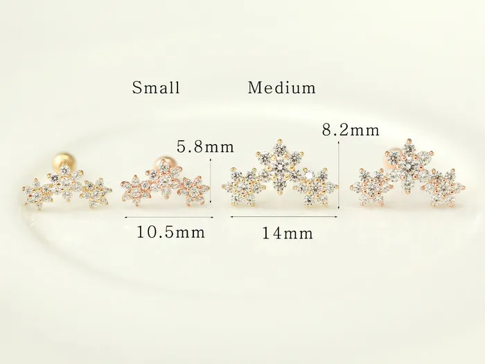 MinimalBijoux Earrings 14K gold Triple Flower cartilage earring 20g