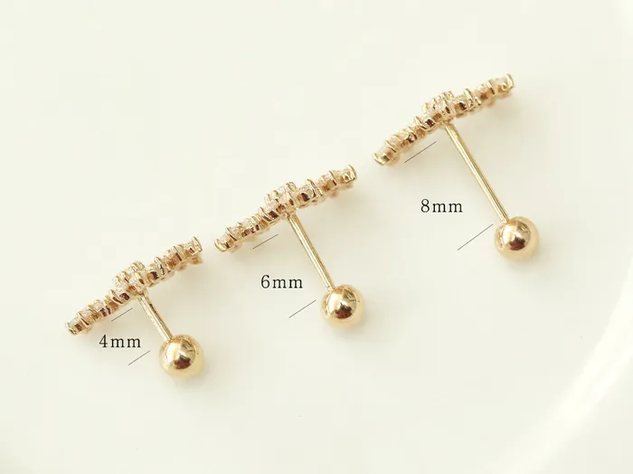 MinimalBijoux Earrings 14K gold Triple Flower cartilage earring 20g