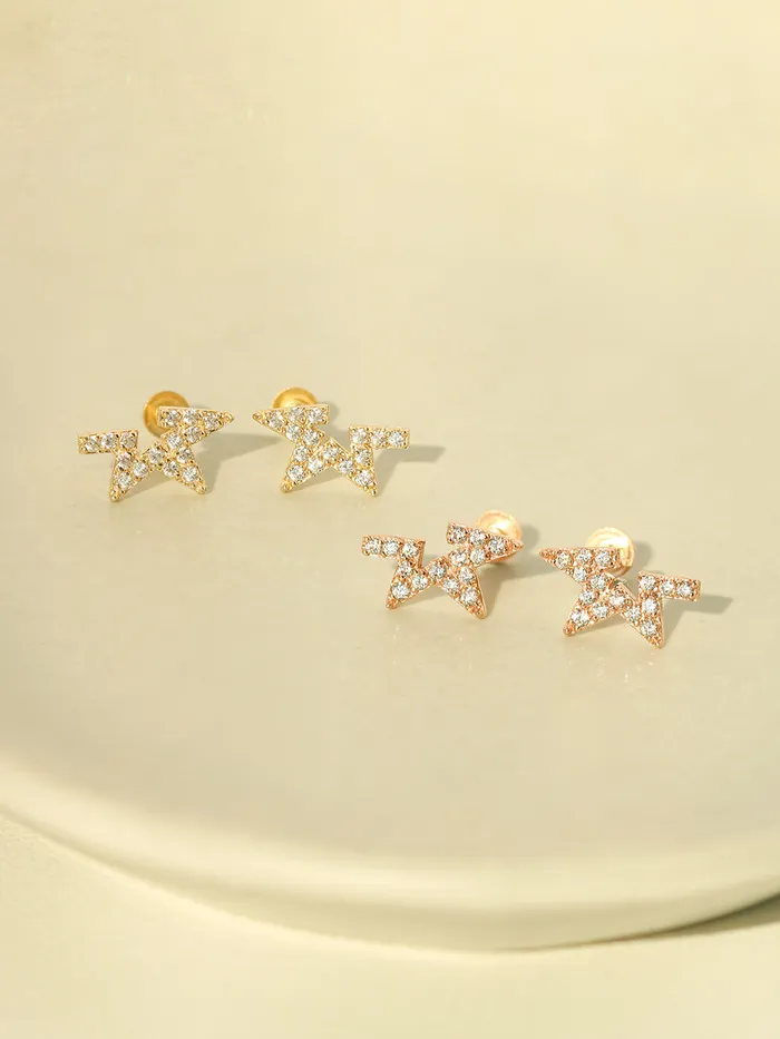 MinimalBijoux Earrings 14K Gold Unbalanced Star Cubic Internally Threaded Labret Piercing 18G16G