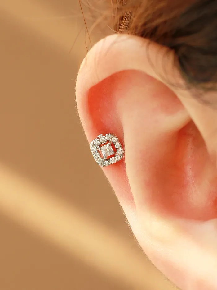 MinimalBijoux Earrings Classic Square CZ Stud Piercing