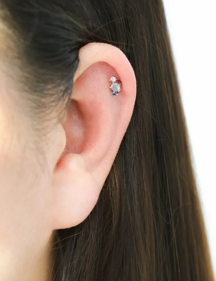 MinimalBijoux Earrings Dainty pink Cartilage earring