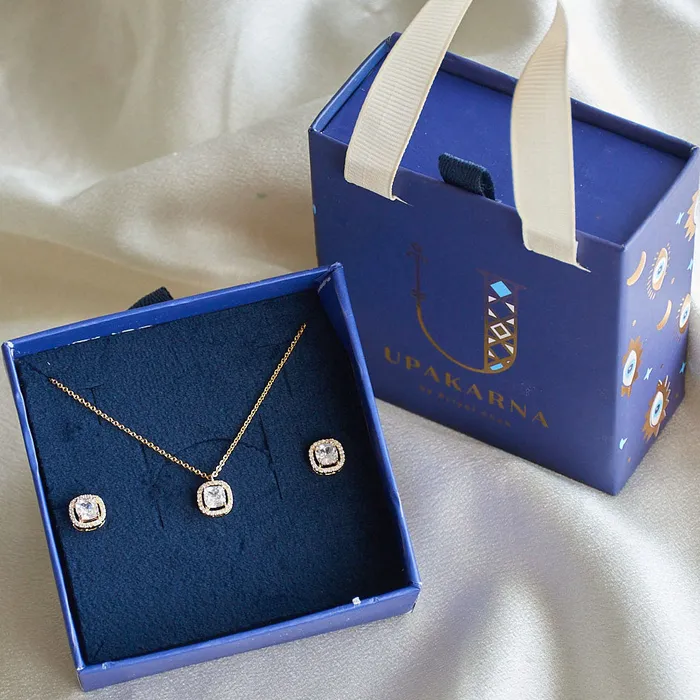 Necklaces Square Diamond Necklace Gift Set Upakarna