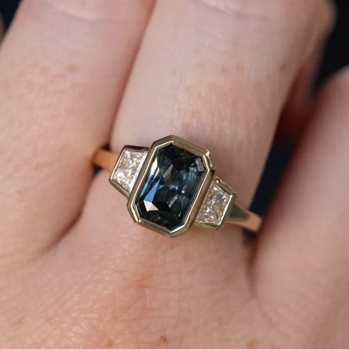 Rings 202ct Untreated Radiant Cut Color Shifting Sapphire and White Diamond Three Stone Bezel Set Ring in 14k Yellow Gold NASHAN