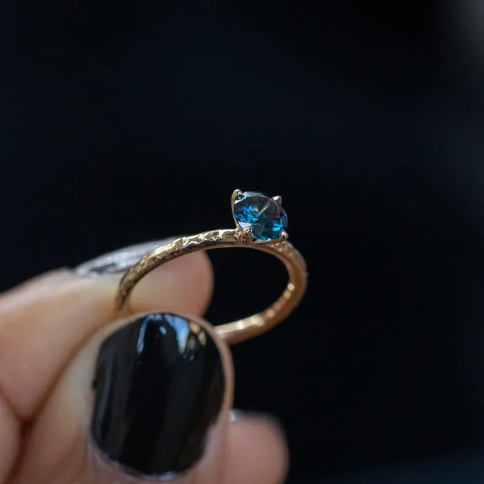 Rings Daniel Stair 088ct Round Blue Kenyan Sapphire Evergreen Solitaire Ring in 14k Yellow Gold