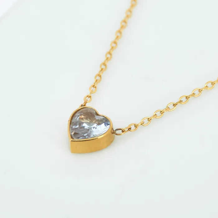 Upakarna Necklaces Diamond Heart Necklace Gift Set