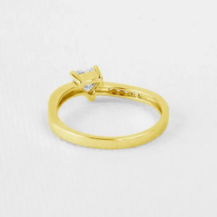 Luxus Moissanite Rings 10k Yellow Gold Solitaire Heart Moissanite Ring 05 ct