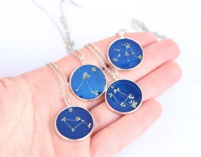 Necklaces Fancy Fancy Zodiac Pressed Flower Necklace