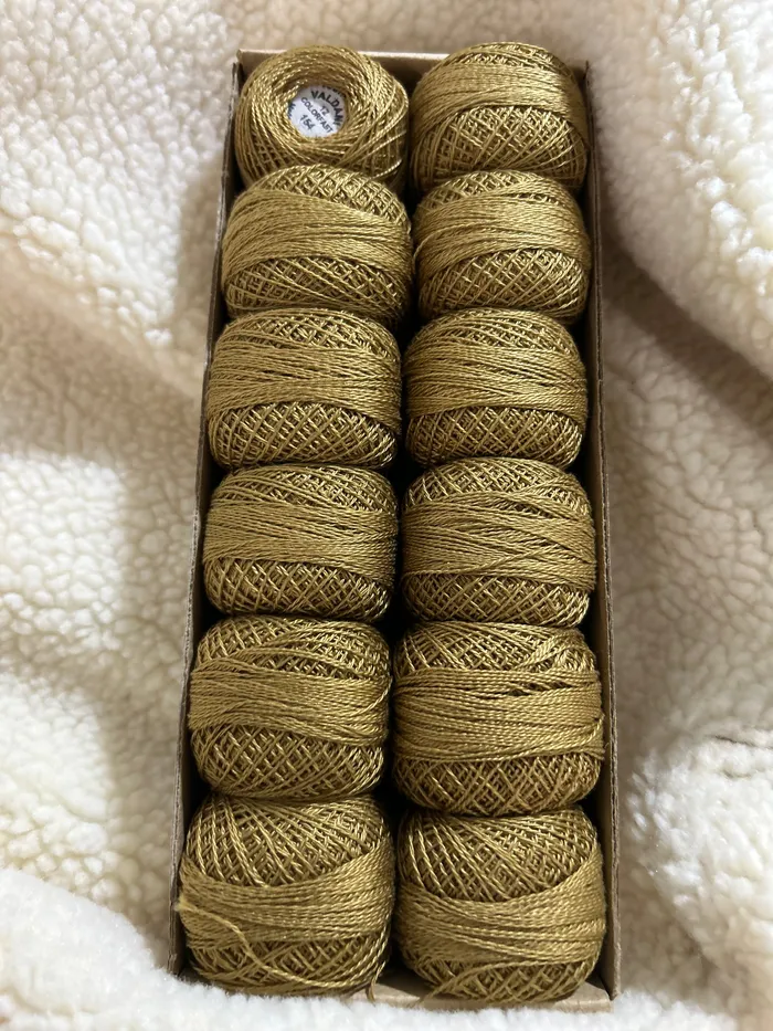 PreStyled Sets Valdani Deep Antique Gold Thread