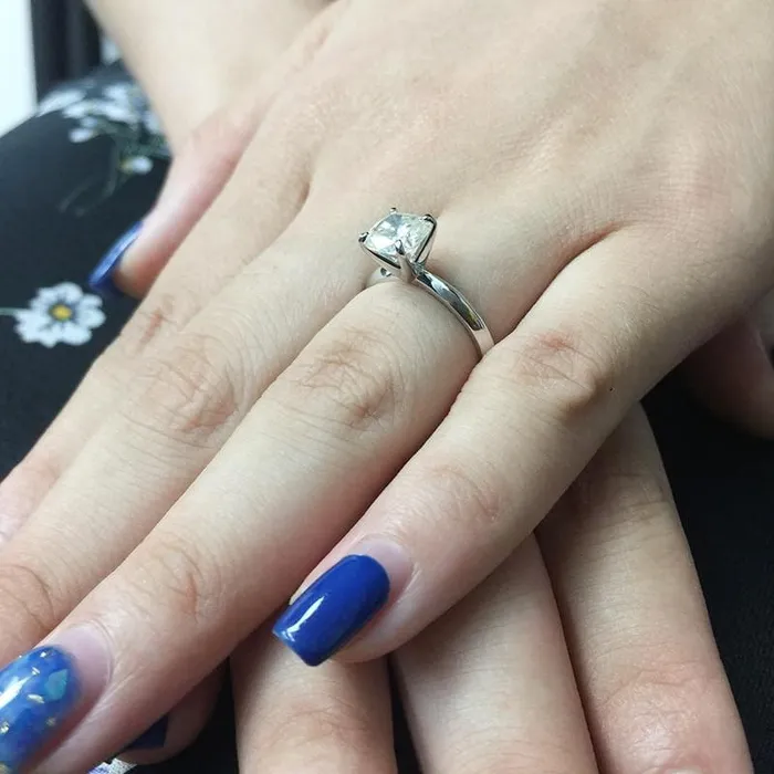 Rings Luxus Moissanite Rings Jewelry Platinum Plated Silver Cushion Cut Solitaire Moissanite Ring 2ct Rings Luxus Moissanite Rings Jewelry Platinum Plated Silver Cushion Cut Solitaire Moissanite Ring 2ct