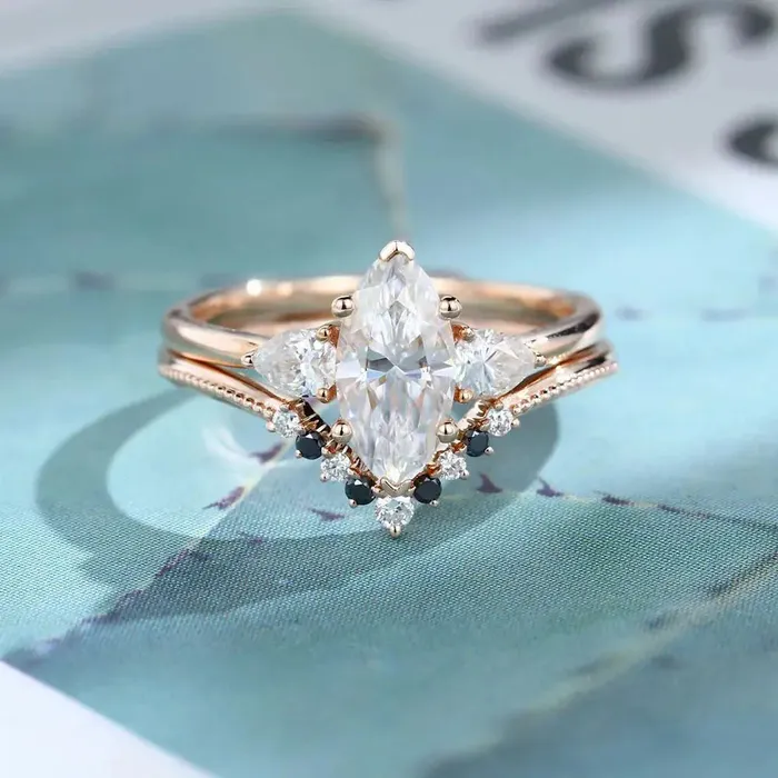 Rings Luxus Moissanite Silver or Gold Black Diamond Ring Pear Shaped Moissanite Wedding Ring Rings Luxus Moissanite Silver or Gold Black Diamond Ring Pear Shaped Moissanite Wedding Ring