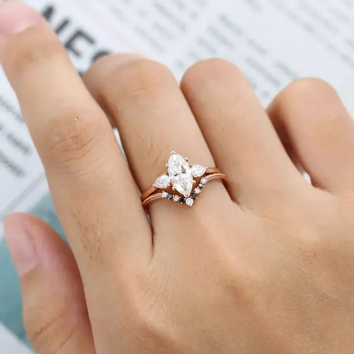 Rings Luxus Moissanite Silver or Gold Black Diamond Ring Pear Shaped Moissanite Wedding Ring
