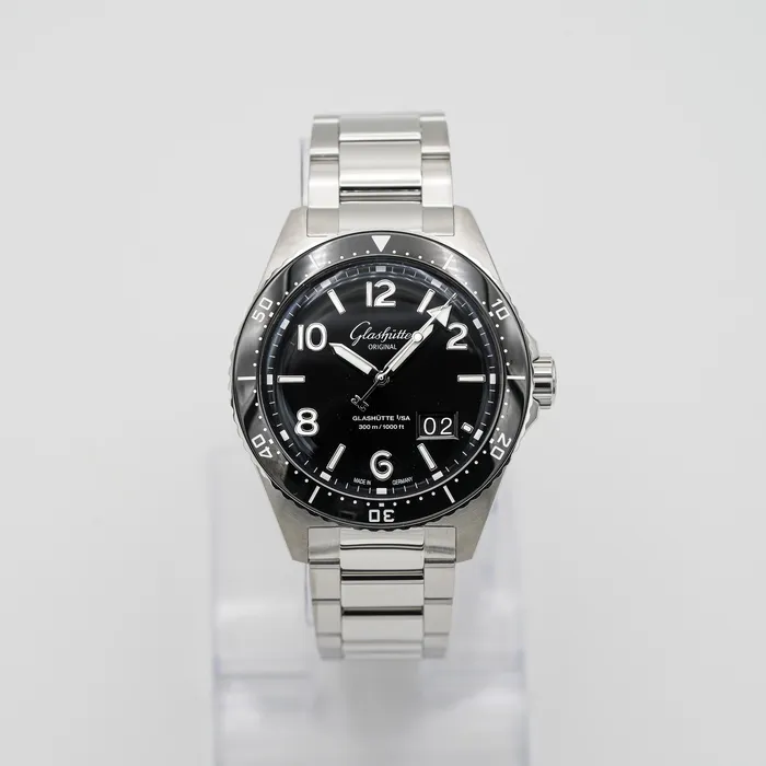 SeaQ Panorama Date Diver Watch Glashtte Original Watches