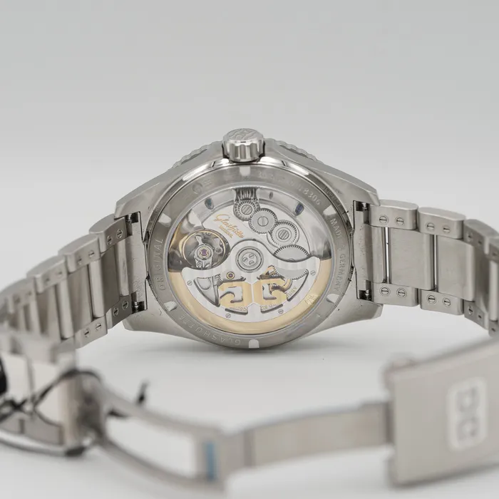 SeaQ Panorama Date Diver Watch Glashtte Original Watches
